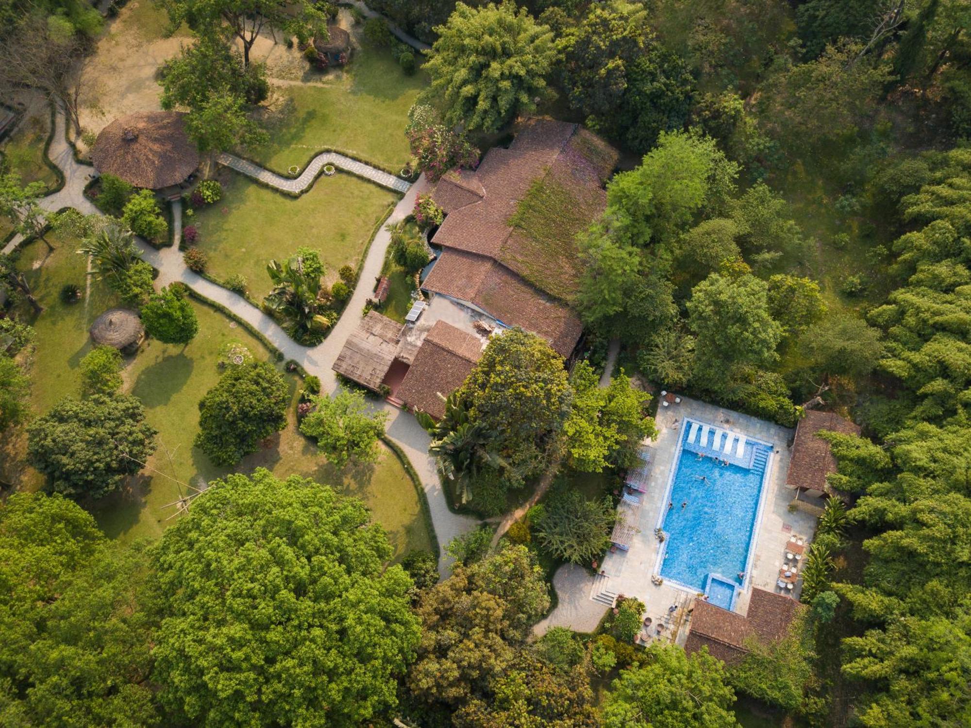 Green Mansions Jungle Resort Sauraha Ngoại thất bức ảnh